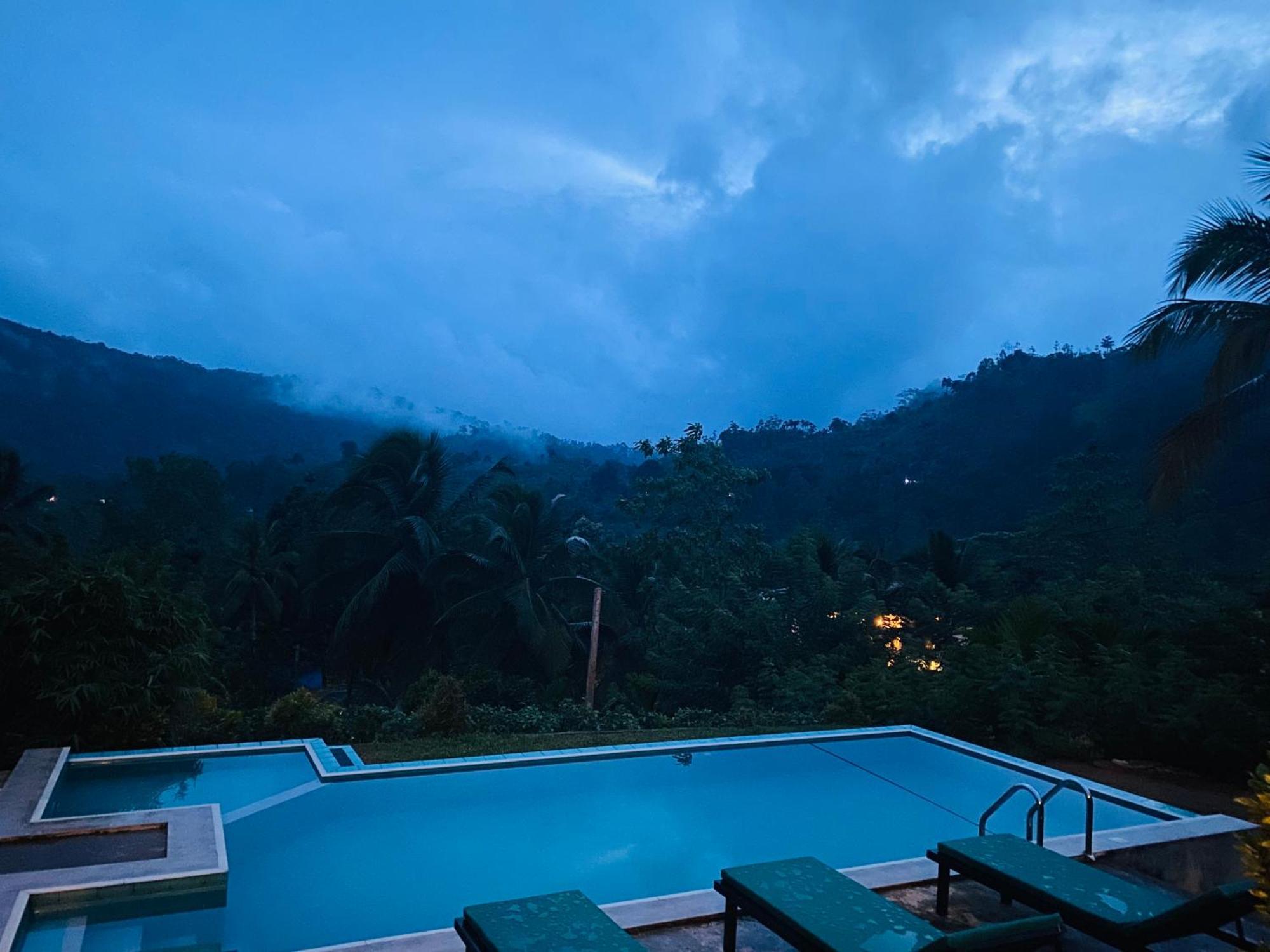 Rainforest Mount Lodge Денияя Екстериор снимка