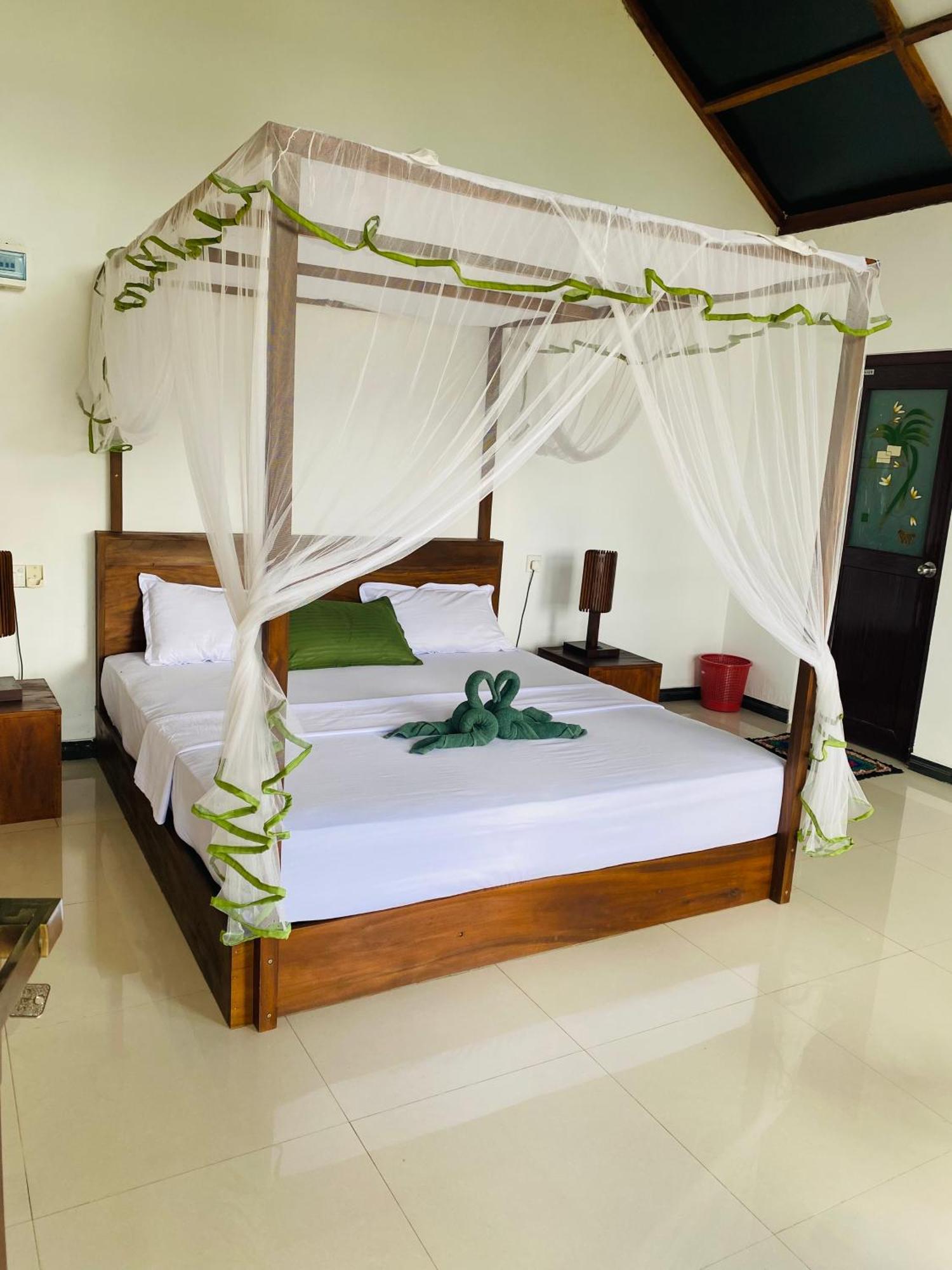 Rainforest Mount Lodge Денияя Екстериор снимка