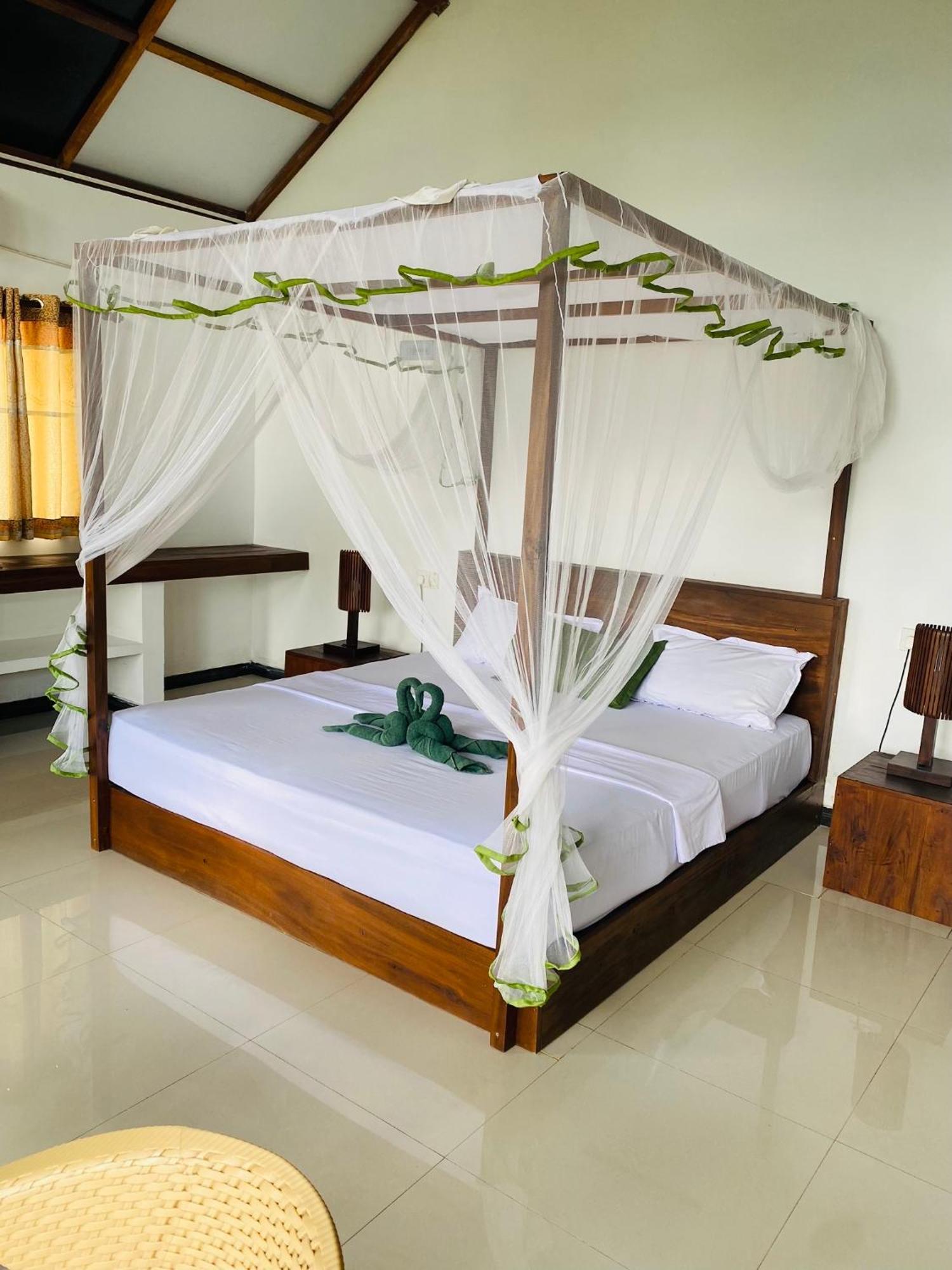 Rainforest Mount Lodge Денияя Екстериор снимка